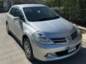 2011 model otomatik nissan tiida