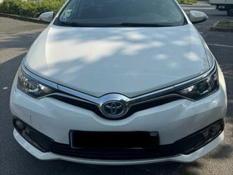 toyota auris touring 1.8 vvt-i 16v cvt 100ch sport hybride lounge/paiement en 4 ou 10x en cb jusqua 3000/garantie 3 mois