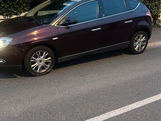 lancia delta 1,6 hdi full option 2013