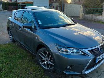 lexus ct200h f sport – 2015 – 116 000 km – entretien lexus – toit ouvrant