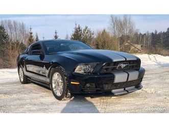 ford mustang v6 pony