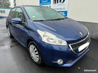 peugeot 208 1.4 hdi 70 cv active prmiere main