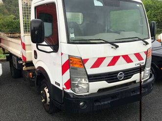 nissan cabstar tri-benne