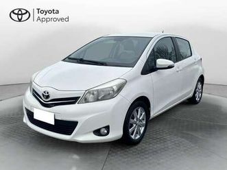 yaris iii 2011 5p 1.0 active