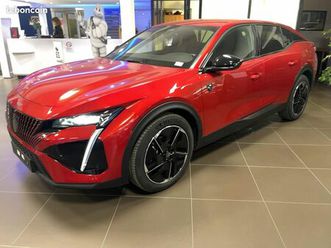 peugeot 408 hybrid 145 e-dcs6 gt pack vision / peinture spéciale rouge elixir / 6 099 km