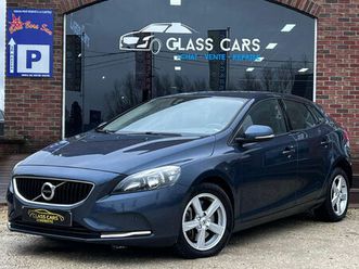 volvo v40 1.5 t3 kinetic auto pdc navi carnet 1ere main eu6b