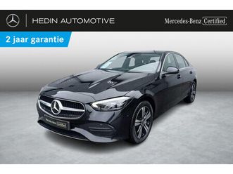 300 e berline luxury line | smartphone integratie | verwarmde zetels | widescreen |