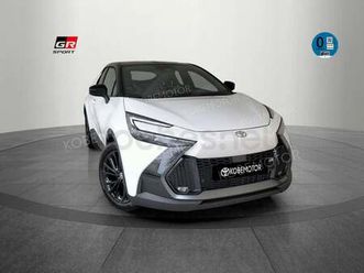 toyota c-hr gr sport plugin hybrid 220