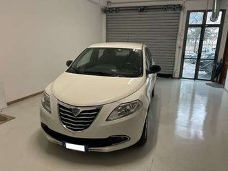 ypsilon iii 2011 1.3 mjt gold c/cl s