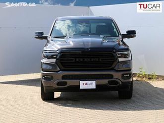 ram 1500 laramie night edition 5.7 v8