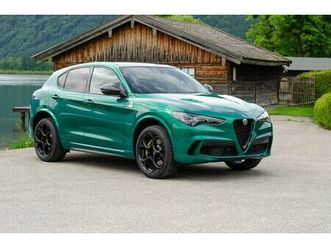 alfa romeo stelvio q4 quadrifoglio „100 anniversario“ 1 of 100