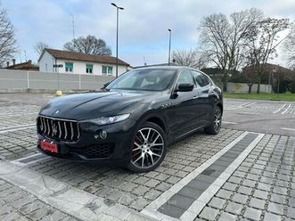 levante 3.0 v6 250cv auto