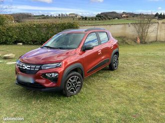 dacia spring rouge goji