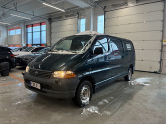 toyota hiace hiace van 2.5td pitkä ** alv / koukku / lohkolämmitin / ilmastointi / vaneroitu **