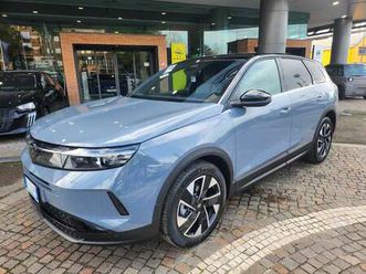 grandland gs 1.2 hybrid gs 145cv e-dcs6