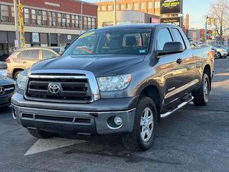 2012 toyota tundra double cab - in-house financing available!