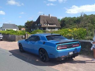 dodge challenger