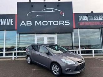 ② ford focus 1.6tdci 2012 108 000 km navi cruise airco — renault — 2ememain