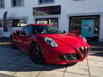 alfa romeo 4c 1750 tbi 240ch tct - akrapovic - pack carbone - suivi alfa roméo - cuir étendu