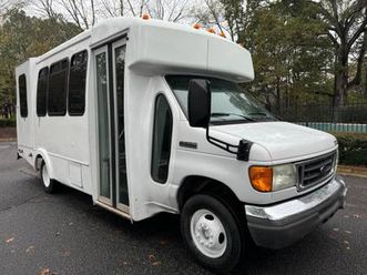 2007 ford e-350 bus