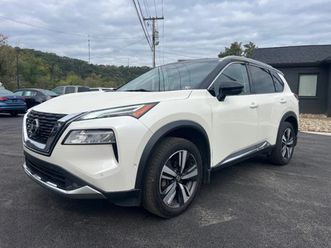 nissan rogue platinum awd* carplay* sunroof* camera* blind spot