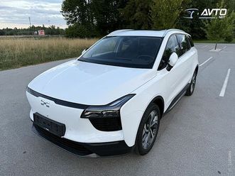 aiways u5 prime 63kw max oprema samo 2200km - kot nov ugodno