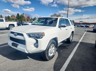toyota 4runner 4.0* v6* подгрев* камера* кейлес* lane* assist