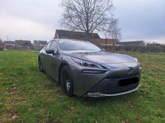 ② option complète de la toyota mirai — toyota — 2ememain