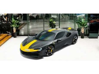 ferrari sf90 stradale 4.0l v8 twin-turbocharged engine + emotor