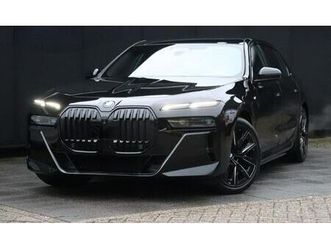 bmw 750e m sport individual 489ks plug in hybrid, alu 21 u pdv-u, 2023 god.