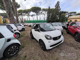 smart fortwo 1.0cc 61cv ok neopatentati bluetoot