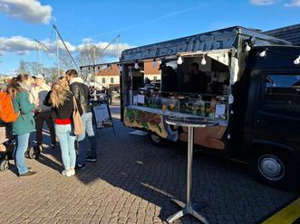 foodtruck mercedes benz mb100 3,5t