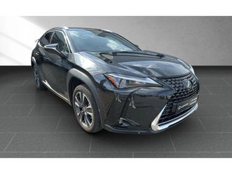 lexus ux 250h fwd style facelift в гаранция!