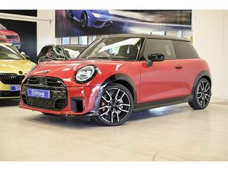 mini hatchback jcw