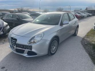alfa romeo giulietta 1.6 jtd top ≫ 2012 • 3 500 eur • id