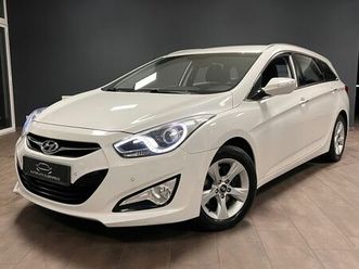 hyundai i40 cw 1.6 gdi /fifa world cup edition/led/shz/