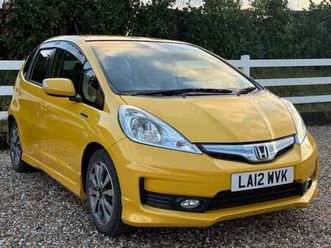 honda fit rs 1.5 hybrid petrol/electric hybrid manual