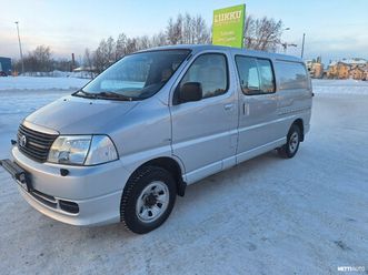 2,5 d-4d 117 5ov pitkä 4wd