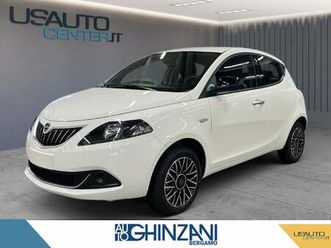 lancia ypsilon 1.0 firefly 5 porte s&s hybrid ecochic silver nuova a bergamo