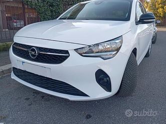 opel corsa 1.2 benzina neopatentato