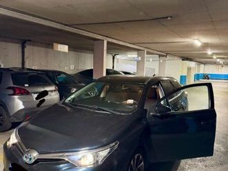 toyota auris break en très bon état