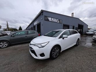 toyota avensis touring sports 143 d-4d executive
