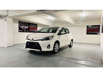 toyota yaris hsd 100h dynamic, automatique