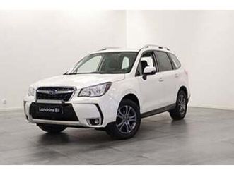 subaru forester 2.0 4wd lineartronic värmare drag v-hjul b-kamera