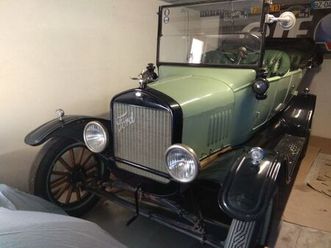 voiture de collection ford