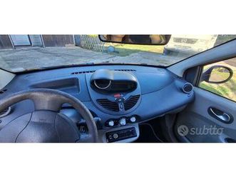 renault twingo 1.2 8v