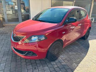 lancia ypsilon hybrid