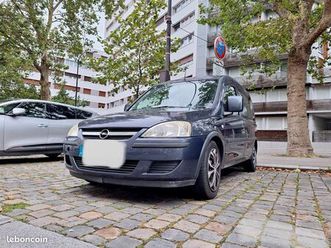 opel combo tour automatique