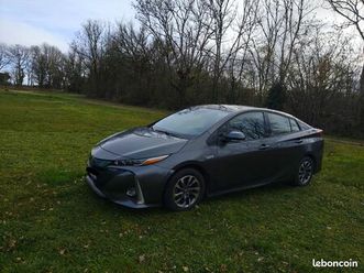 toyota prius hybride rechargeable solar 2017