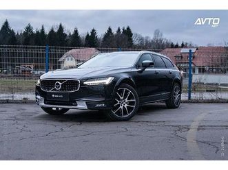 volvo v90 cross country d5 awd pano bowers wilkins memo asistence